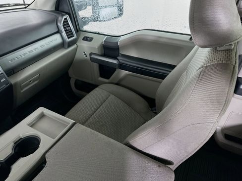 Used 2022 Ford F350 XLT image 22