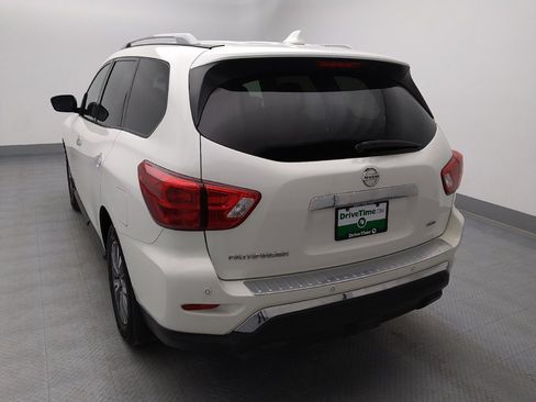Used 2020 Nissan Pathfinder S image 6