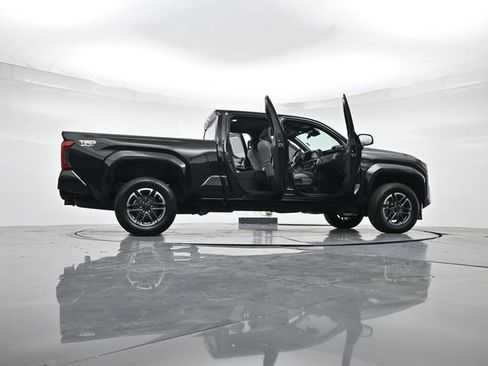 Used 2025 Toyota Tacoma TRD Sport image 50