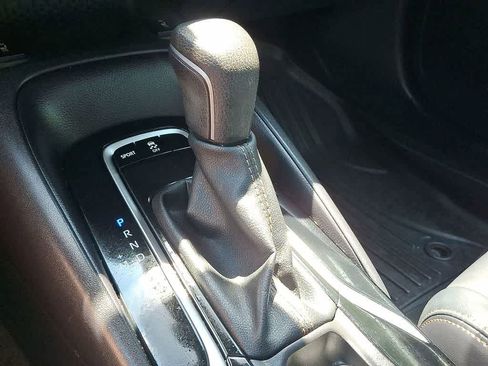 Used 2022 Toyota Corolla XSE FWD image 12