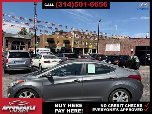 Used 2013 Hyundai Elantra Limited w/ Technology Pkg FWD image 2
