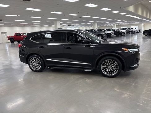 Used 2024 Acura MDX SH-AWD w/ Advance Package image 8