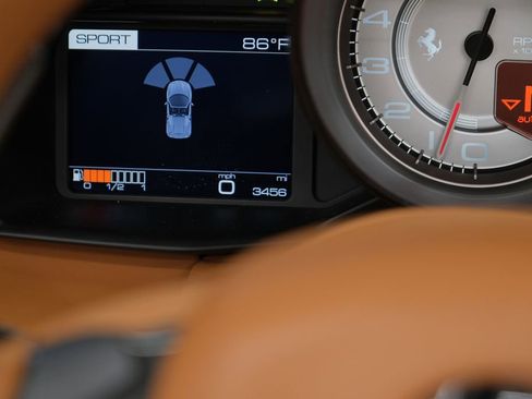 Used 2018 Ferrari 488 Spider RWD image 61