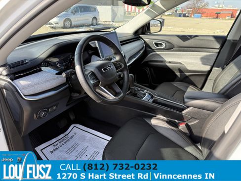 Used 2022 Jeep Compass Latitude image 11