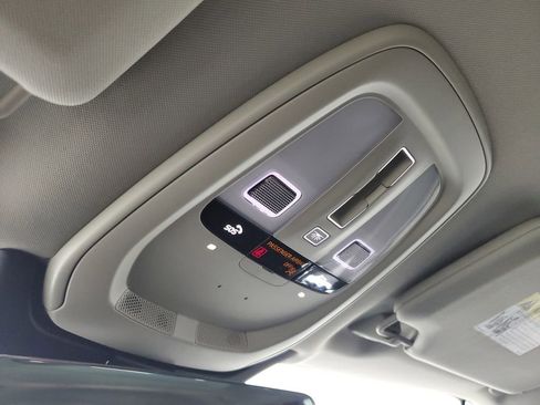 Certified 2025 Volvo XC90 B5 Core AWD/4WD image 37