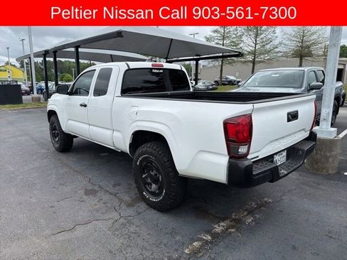Used 2020 Toyota Tacoma SR image 3