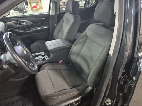 Certified 2021 Chevrolet Traverse LT FWD image 20