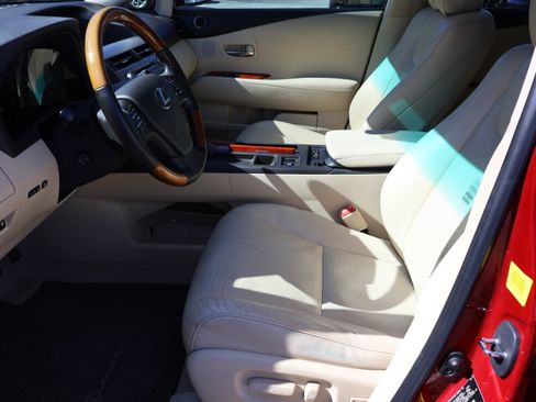 Used 2012 Lexus RX 350 FWD w/ Premium Pkg image 40