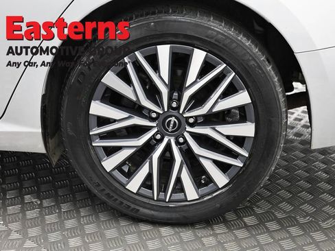 Used 2023 Nissan Altima 2.5 SV FWD image 33