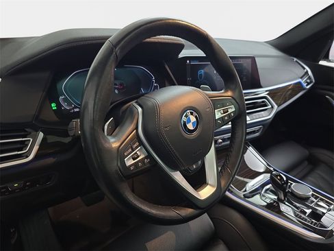 Used 2023 BMW X5 xDrive45e image 19