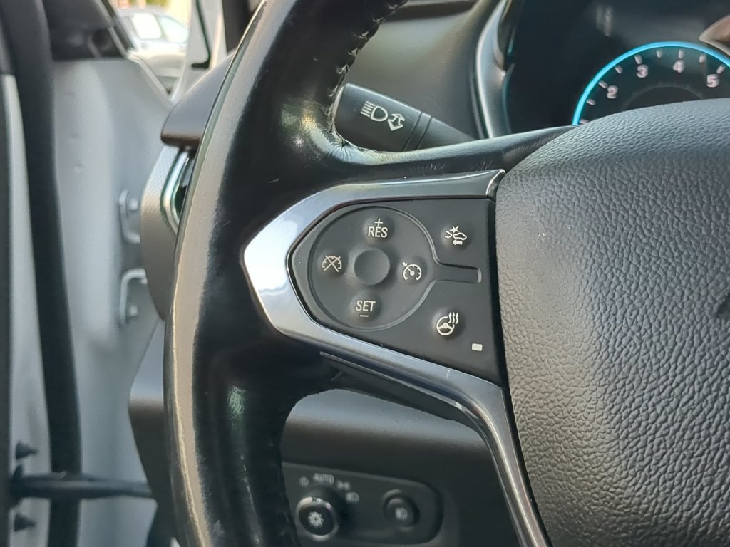 Used 2018 Chevrolet Traverse Premier w/ Driver Confidence II Package FWD image 19