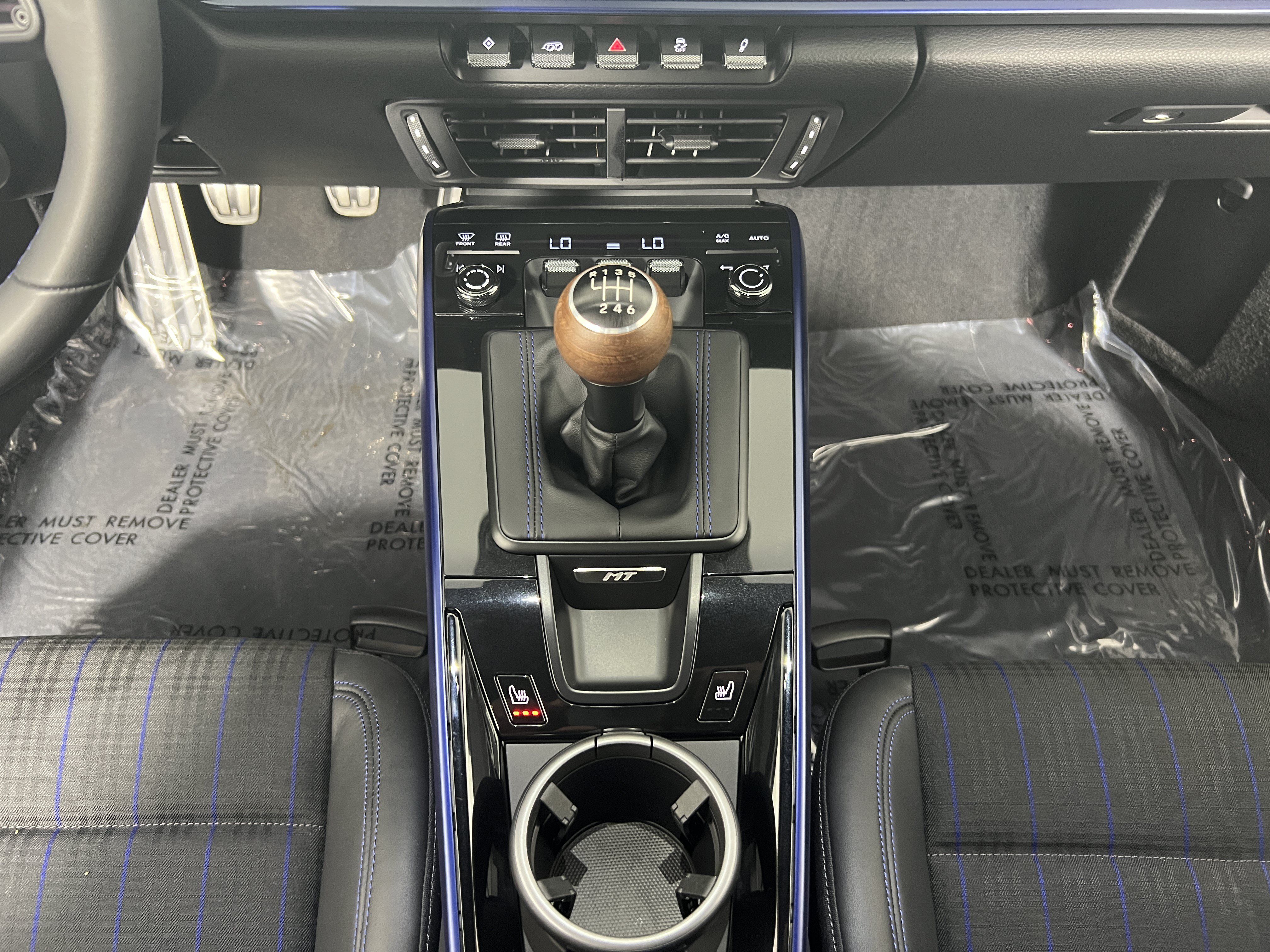 Certified 2025 Porsche 911 Carrera T RWD image 20