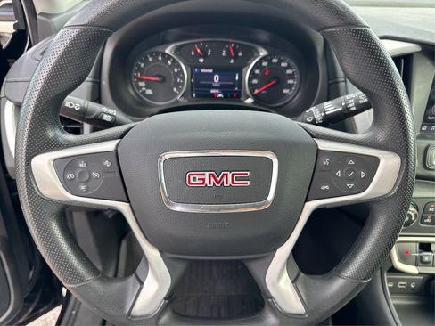 Used 2022 GMC Terrain SLE w/ Elevation Edition image 22