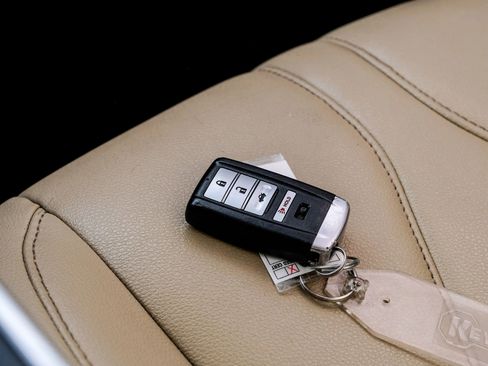 Used 2021 Acura TLX image 61