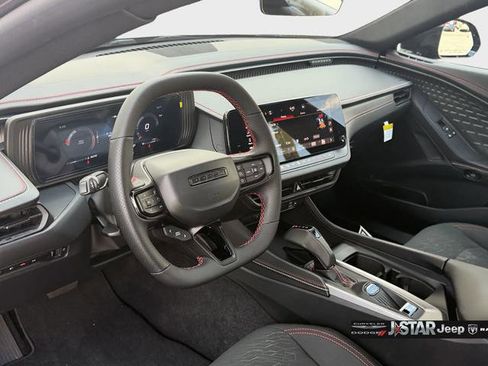 New 2026 Dodge Charger R/T AWD/4WD image 31