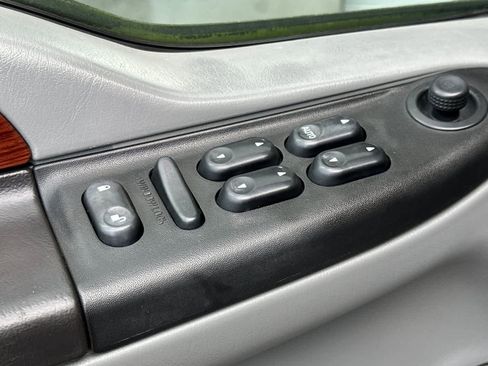 Used 2006 Ford F250 Lariat AWD/4WD image 13