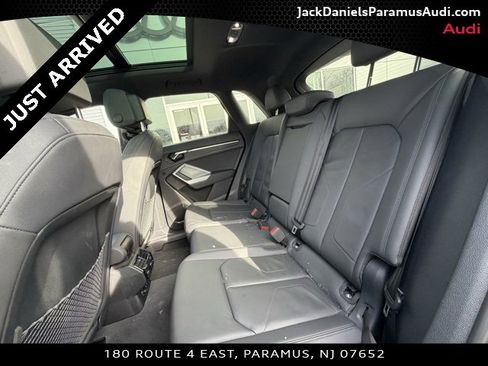 Used 2023 Audi Q3 2.0T Premium w/ Convenience Package image 10