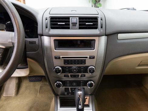 Used 2012 Ford Fusion SE FWD image 18