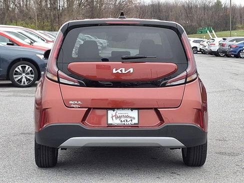 Certified 2023 Kia Soul S image 5