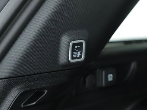 New 2025 Jeep Grand Cherokee Limited image 18