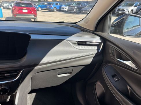 Used 2025 Buick Encore GX Preferred image 35