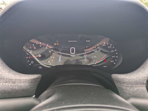 Used 2024 Jeep Compass Latitude image 31