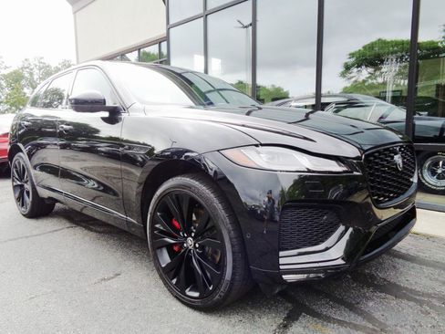 Used 2024 Jaguar F-PACE R-Dynamic S AWD/4WD image 3