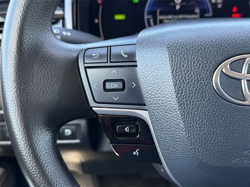 Certified 2025 Toyota Camry LE image 25