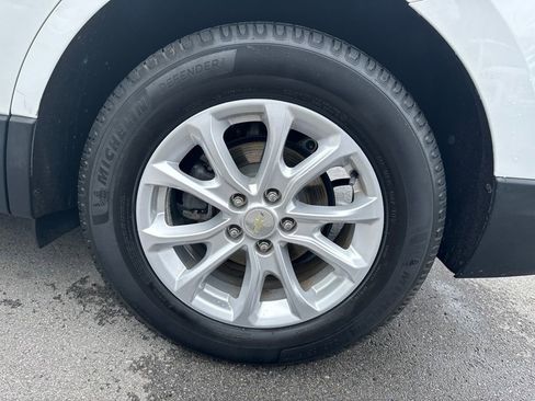 Used 2019 Chevrolet Equinox LS FWD image 29