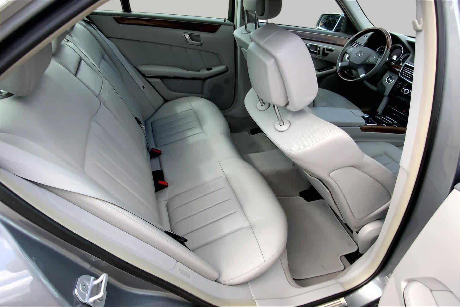 Used 2013 Mercedes-Benz E 350 Sedan image 18