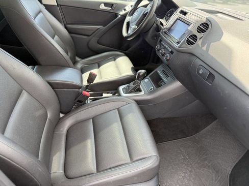 Used 2016 Volkswagen Tiguan SE FWD image 11