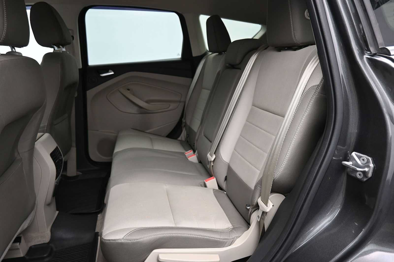 Used 2016 Ford Escape SE w/ Equipment Group 201A AWD/4WD image 13