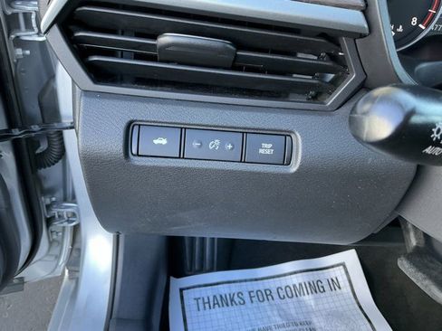 Used 2024 Nissan Altima 2.5 SV image 21