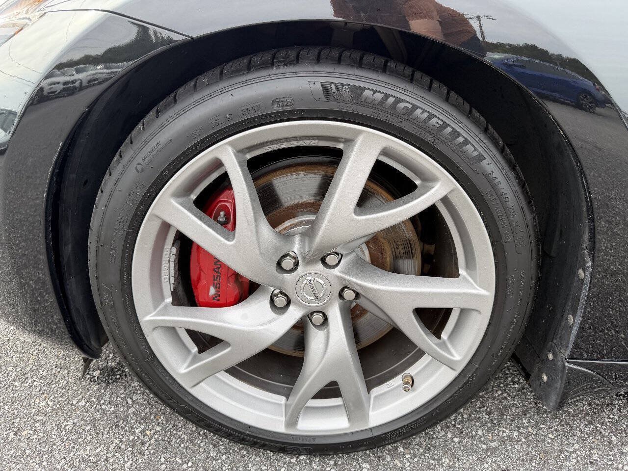 Used 2014 Nissan 370Z Touring w/ Sport Package RWD image 25