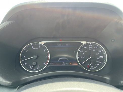 Used 2024 Nissan Sentra SV image 4