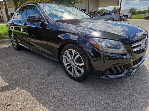 Used 2016 Mercedes-Benz C 300 Sedan image 2