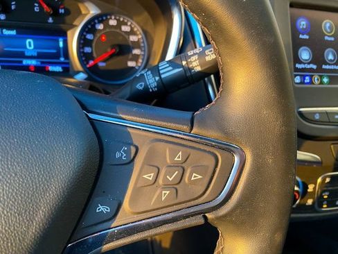 Used 2024 Chevrolet Equinox LT FWD image 25