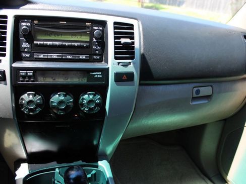 Used 2007 Toyota 4Runner SR5 image 9