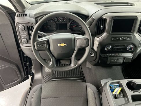 Used 2024 Chevrolet Silverado 1500 Custom w/ Turbomax Blackout Package AWD/4WD image 19