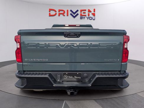 New 2026 Chevrolet Silverado 1500 Custom Trail Boss w/ LPO, Dark Essentials Package image 4