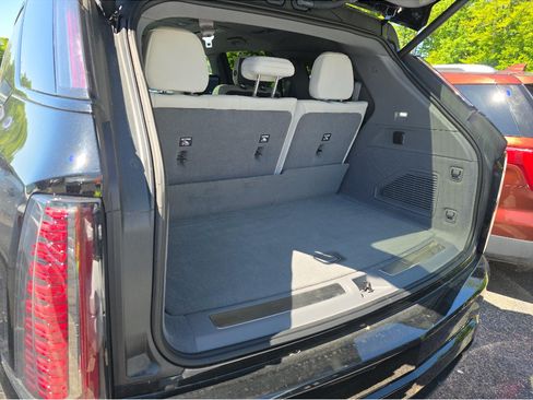 Used 2025 Cadillac Escalade IQ Sport 1 w/ Smart Trailering package AWD/4WD image 13