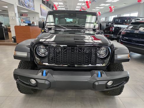 New 2024 Jeep Wrangler Unlimited AWD/4WD image 9