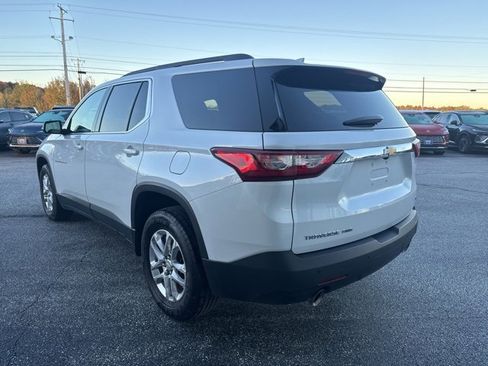Used 2020 Chevrolet Traverse LT image 5