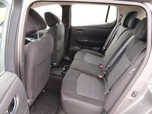 Certified 2025 Nissan Leaf S FWD image 9