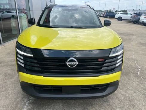 Used 2025 Nissan Kicks SR FWD image 6