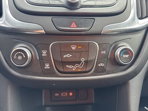 Used 2020 Chevrolet Equinox LT AWD/4WD image 23