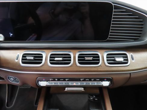 Used 2024 Mercedes-Benz GLE 350 4MATIC image 14