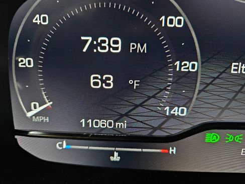 Certified 2024 GMC Yukon Denali Ultimate image 12