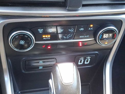 Used 2018 Ford EcoSport SE w/ SE Convenience Package FWD image 16
