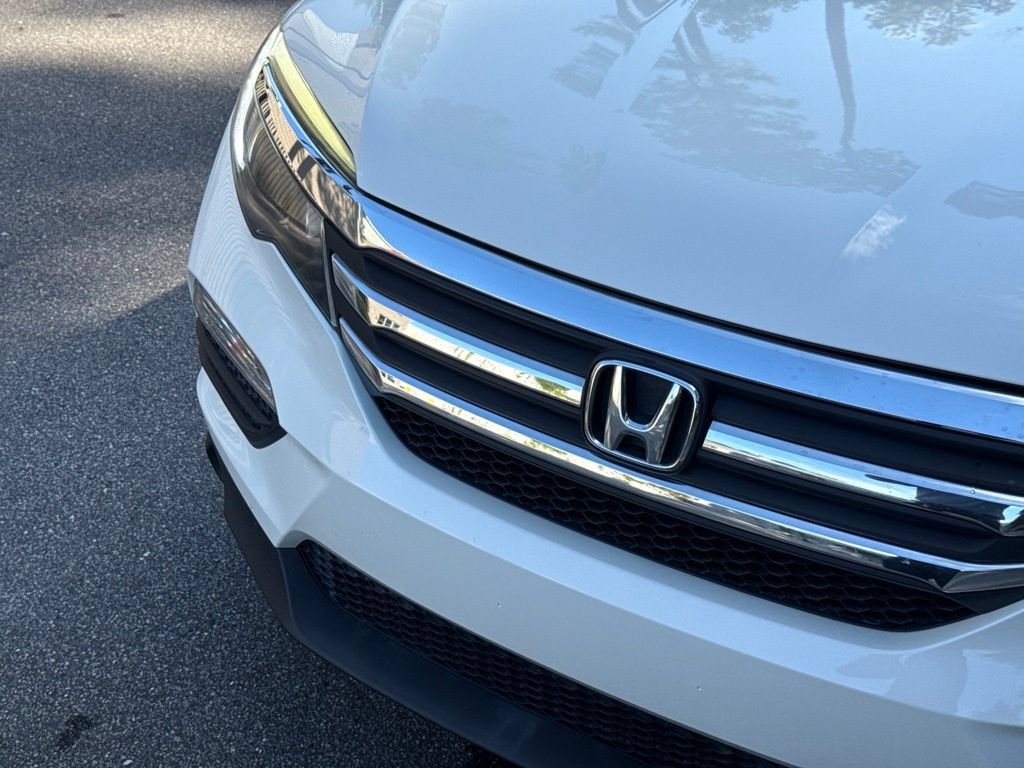 Used 2018 Honda Pilot EX-L image 11